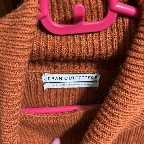 Urban Outfitters Turtleneck Sweater - Picture 3 of 5